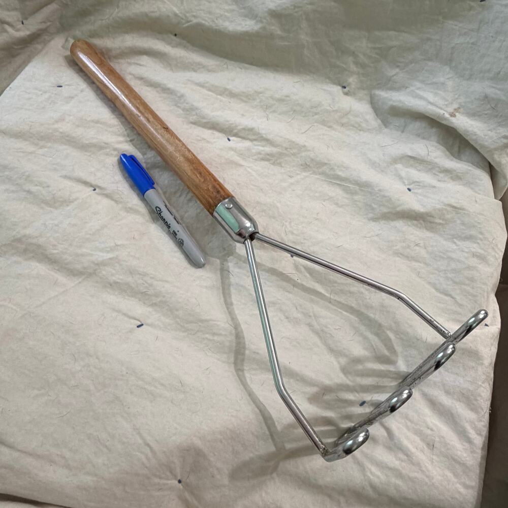 Vtg Industrial Commercial Long Handle Wire Potato Masher Food Smasher Heavy Duty